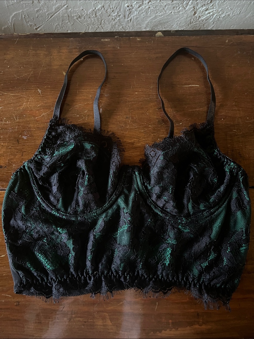 ROMWE Black & Dark Green Lace Bralette NWOT